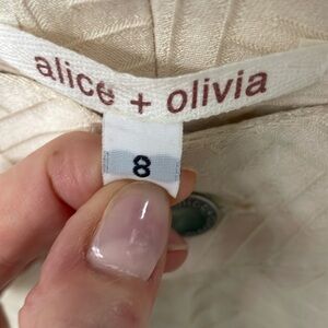 Alice & Olivia cream color pants